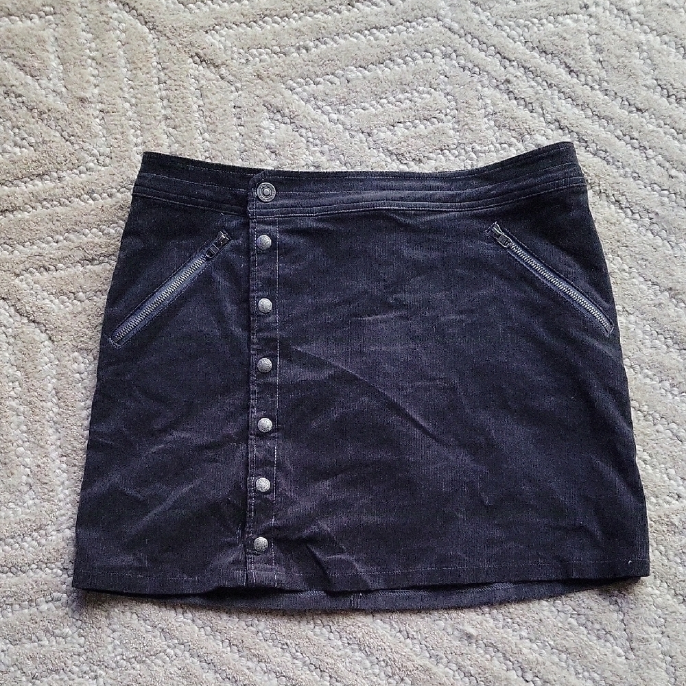 Kuhl Black Corduroy Button Zipper Front Mini Skirt Indie Grunge Gorpcore Sz 10